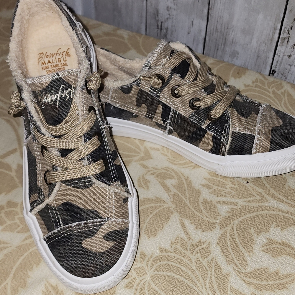 Sneakers